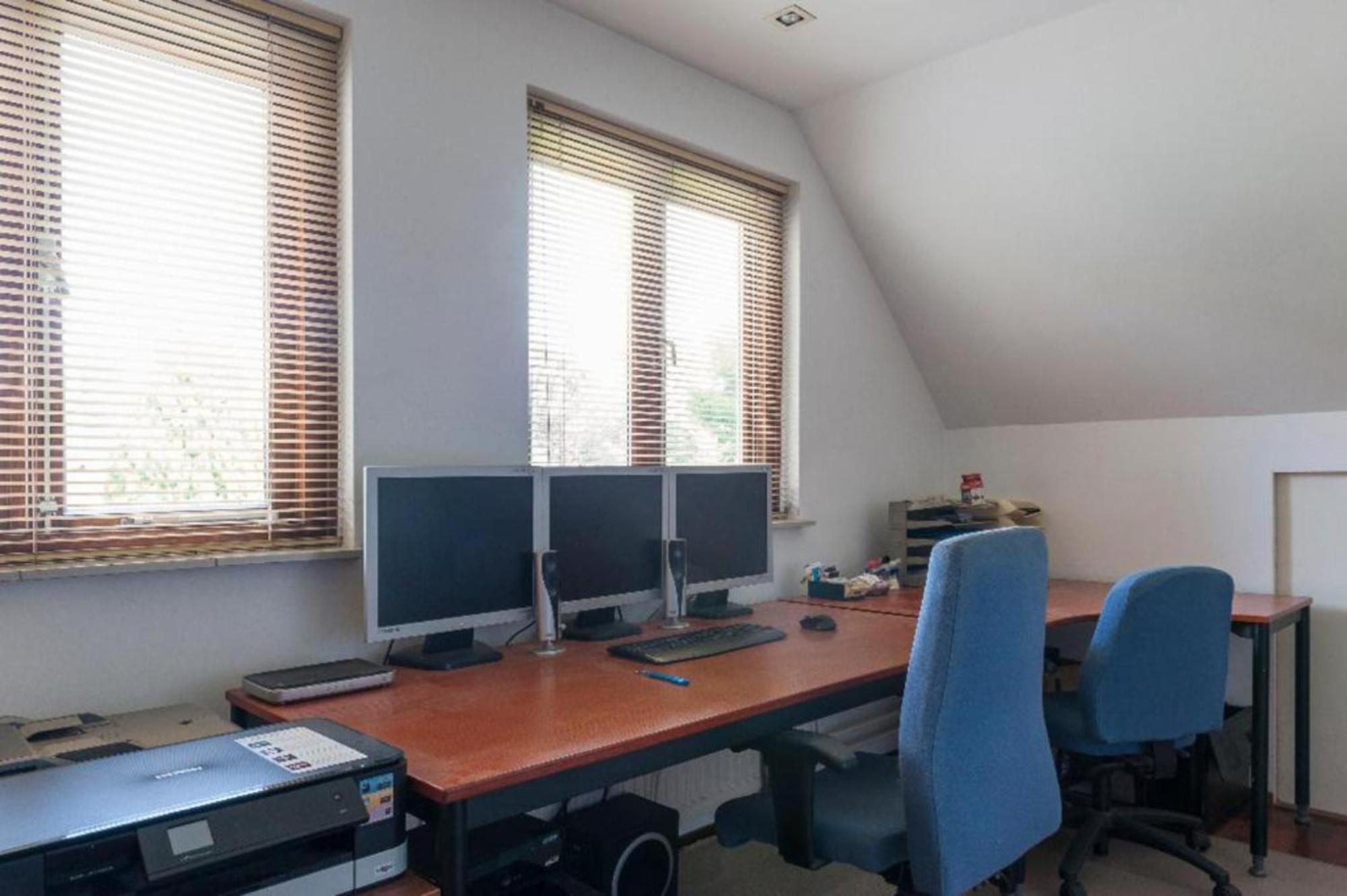 Accommodatie bij particulieren First Floor With Bedroom Bathroom Kitchen Office In Near Tue And Centre